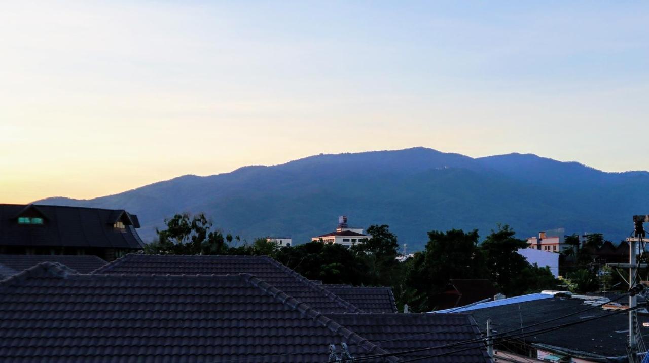 Modern Townhome At The Old City Chiang Mai Eksteriør billede
